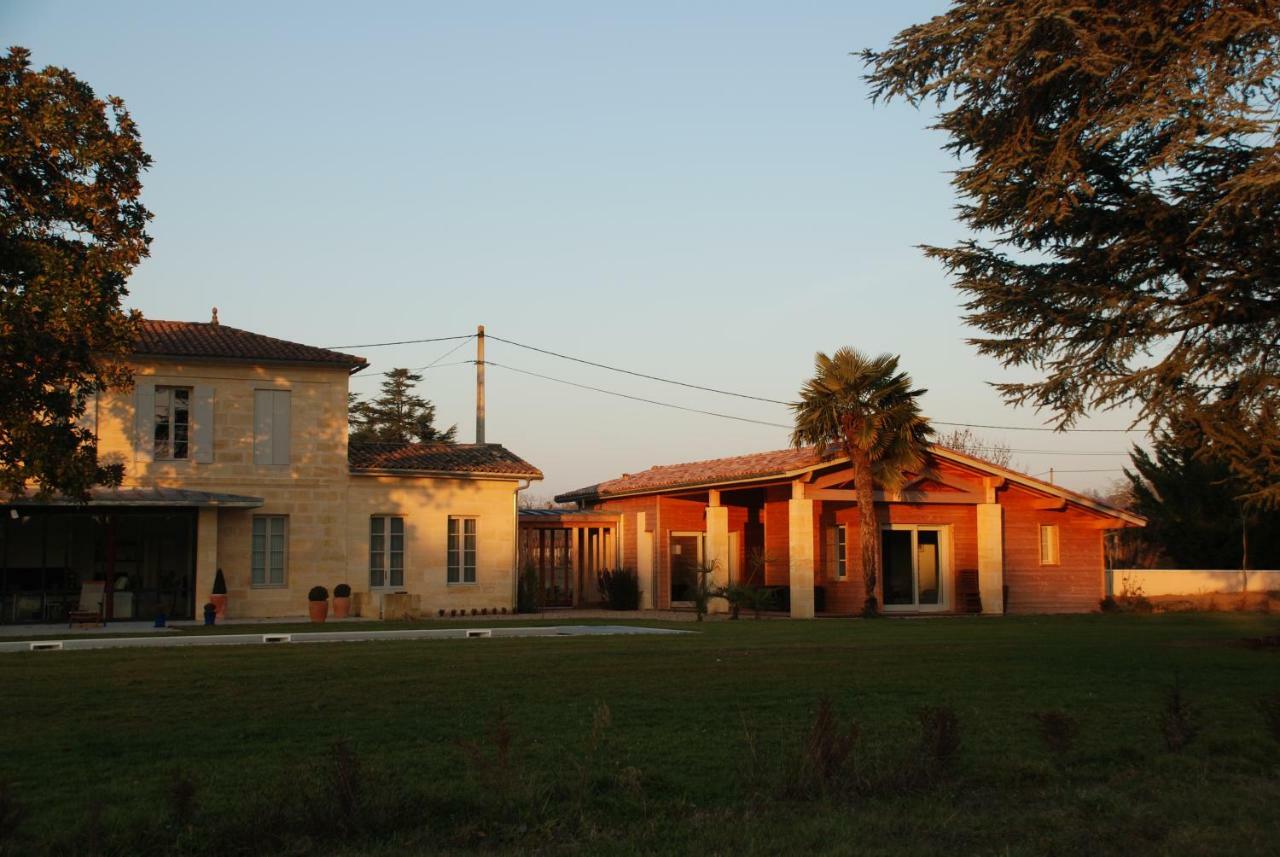 Les Ambeles Bed and Breakfast Saint-Magne-de-Castillon Exteriör bild